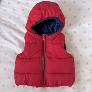 EUC Baby Gap Red Hooded Puffer Vest
